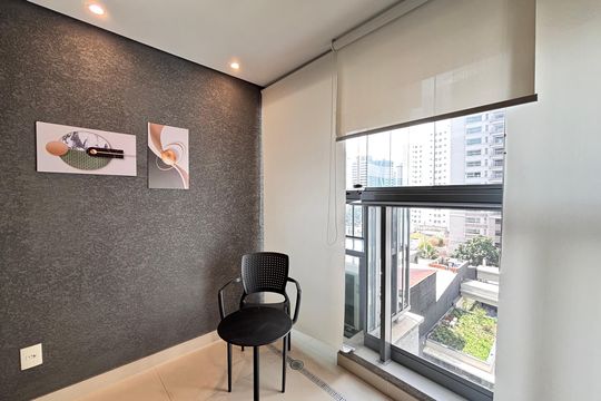 Varanda de kitnet/studio à venda com 1 quarto, 31m² em Indianópolis, São Paulo