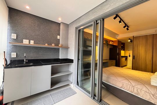 Varanda de kitnet/studio à venda com 1 quarto, 31m² em Indianópolis, São Paulo