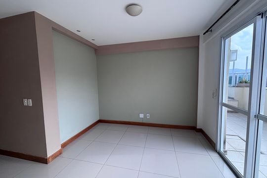 Sala de apartamento à venda com 3 quartos, 155m² em Recreio dos Bandeirantes, Rio de Janeiro