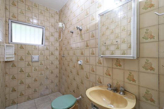 Banheiro  de apartamento para alugar com 1 quarto, 50m² em Vila Ipojuca, São Paulo