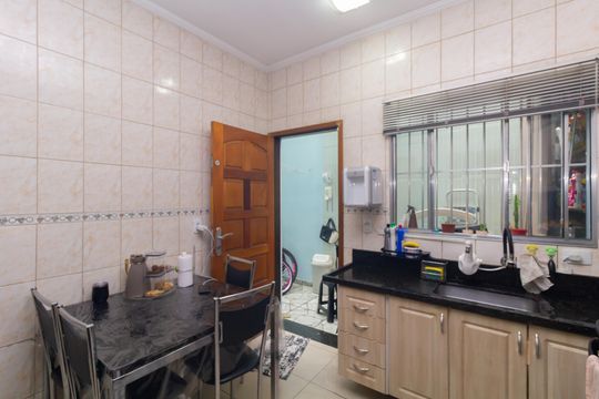 Cozinha de casa para alugar com 2 quartos, 100m² em Limoeiro, São Paulo