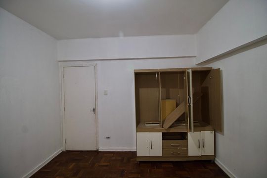 Quarto 1 de apartamento para alugar com 2 quartos, 72m² em Centro, Curitiba