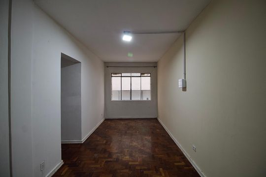 Apartamento para alugar com 2 quartos, 72m² em Centro, Curitiba