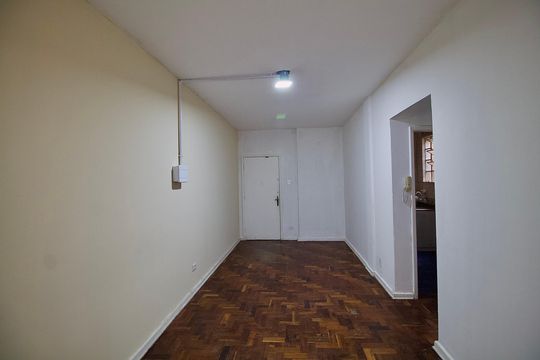 Sala de apartamento para alugar com 2 quartos, 72m² em Centro, Curitiba