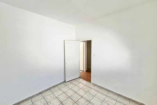 Quarto 2 de casa à venda com 2 quartos, 148m² em Vila Paulicéia, São Paulo