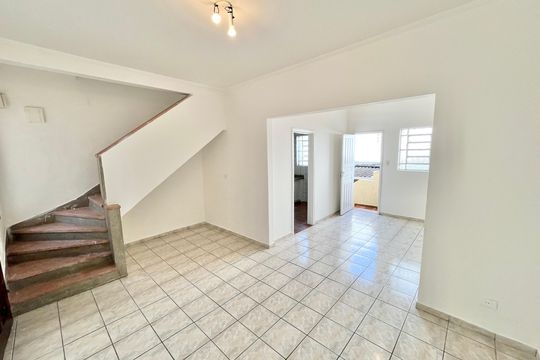 Casa à venda com 2 quartos, 148m² em Vila Paulicéia, São Paulo