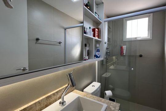 Banheiro da Suíte de apartamento à venda com 2 quartos, 83m² em Taquaral, Campinas