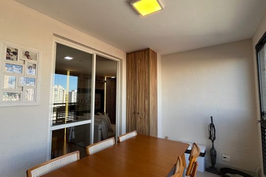 Varanda da Sala de apartamento para alugar com 2 quartos, 83m² em Taquaral, Campinas