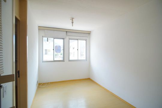 Apartamento à venda com 2 quartos, 53m² em Sarandi, Porto Alegre