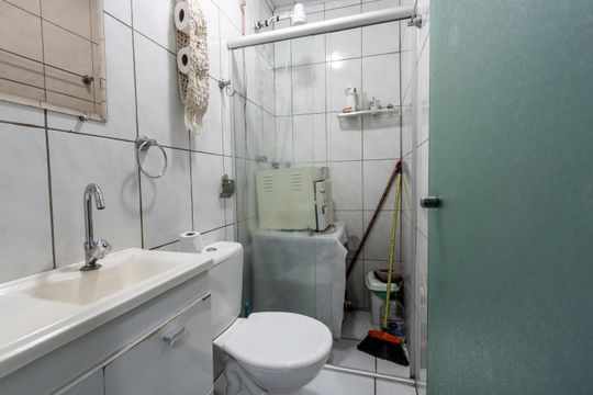 Banheiro 1 de casa à venda com 3 quartos, 165m² em Vila Romana, São Paulo