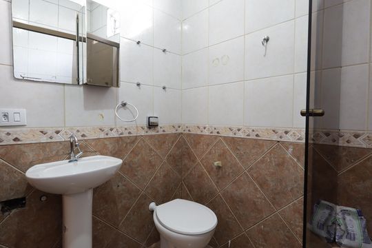 Banheiro de casa à venda com 3 quartos, 175m² em Jardim Taboao, São Paulo