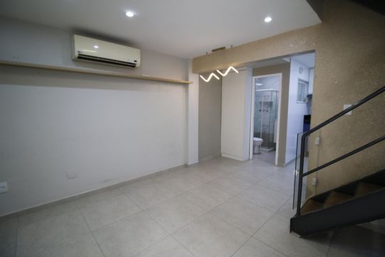 Casa de Condomínio para alugar com 3 quartos, 90m² em Curicica, Rio de Janeiro
