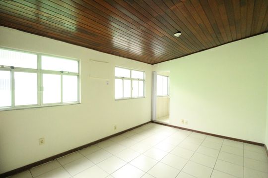 Suíte de casa para alugar com 1 quarto, 46m² em Taquara, Rio de Janeiro
