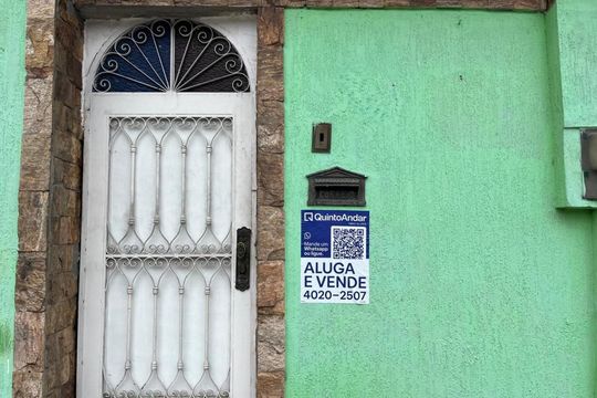 Placa de casa para alugar com 1 quarto, 46m² em Taquara, Rio de Janeiro