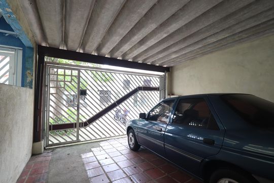 Garagem de casa à venda com 3 quartos, 182m² em Vila Curuçá, Santo André