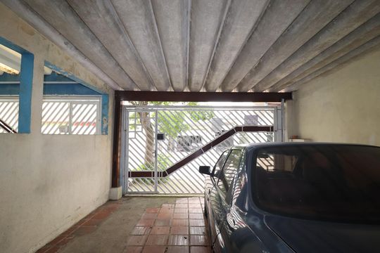 Garagem de casa à venda com 3 quartos, 182m² em Vila Curuçá, Santo André