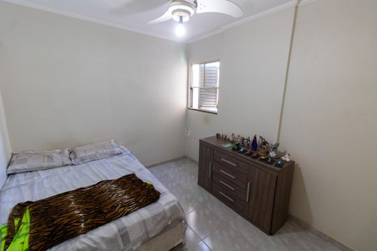 Quarto de apartamento à venda com 1 quarto, 58m² em Centro, Campinas