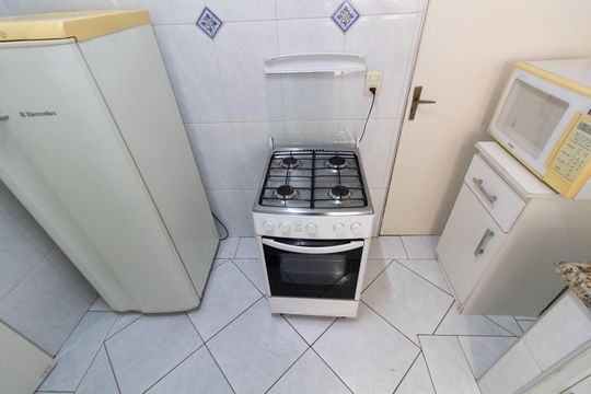Cozinha de apartamento à venda com 1 quarto, 58m² em Centro, Campinas