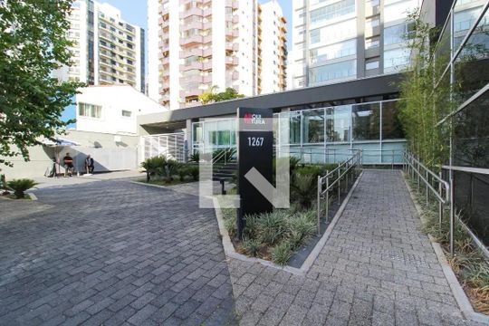 Fachada de apartamento para alugar com 2 quartos, 97m² em Moema, São Paulo