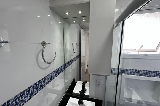 Banheiro de apartamento para alugar com 3 quartos, 66m² em Vila Santa Maria, São Paulo