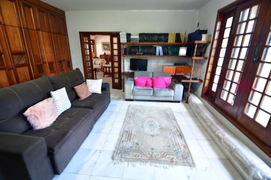 Sala de casa de condomínio à venda com 4 quartos, 850m² em Sítios de Recreio Gramado, Campinas