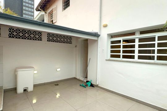 Quintal de casa para alugar com 3 quartos, 120m² em Jardim Paulistano, São Paulo