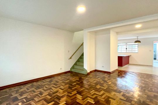 Casa para alugar com 3 quartos, 120m² em Jardim Paulistano, São Paulo