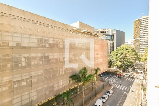 Kitnet/Studio à venda com 1 quarto, 40m² em Santa Efigênia, São Paulo