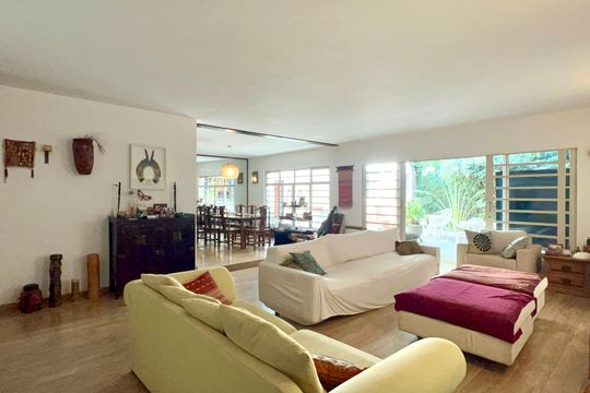 Sala de casa à venda com 4 quartos, 400m² em Vila Madalena, São Paulo