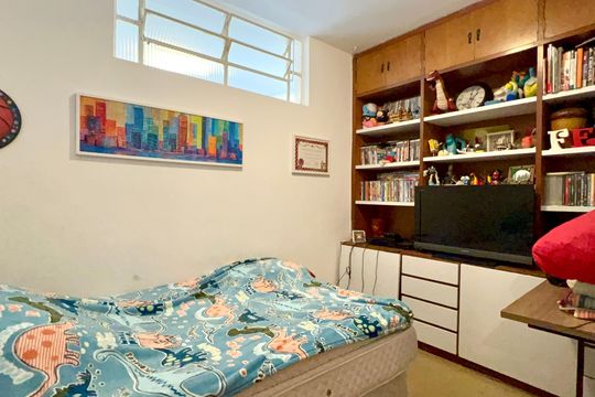 Quarto 2 de casa à venda com 4 quartos, 400m² em Vila Madalena, São Paulo