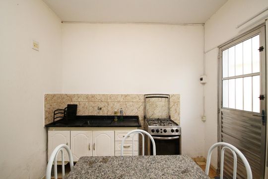 Cozinha de casa para alugar com 1 quarto, 43m² em Jardim do Engenho, Cotia