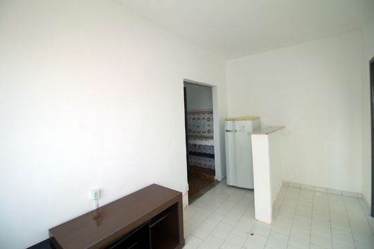 Sala de apartamento para alugar com 1 quarto, 50m² em Braz de Pina/(Penha Circular), Rio de Janeiro