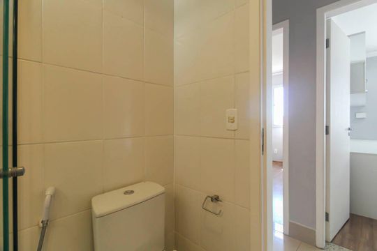 Banheiro de apartamento à venda com 3 quartos, 80m² em Jardim Guairaca, São Paulo