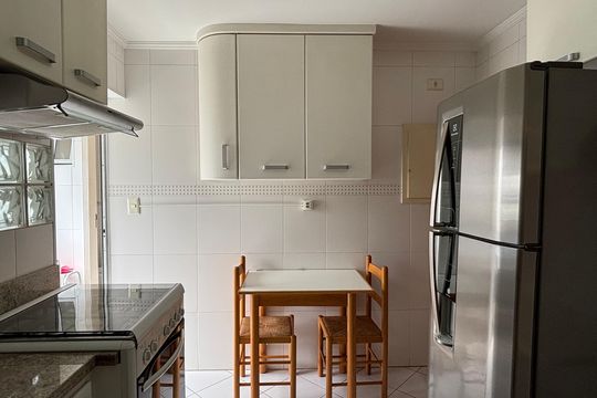 Cozinha de apartamento para alugar com 3 quartos, 101m² em Vila Clementino, São Paulo