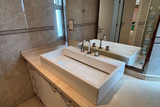 Banheiro de apartamento para alugar com 3 quartos, 101m² em Vila Clementino, São Paulo