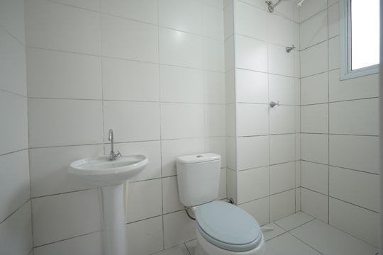 Banheiro de apartamento à venda com 1 quarto, 26m² em Cambuci, São Paulo