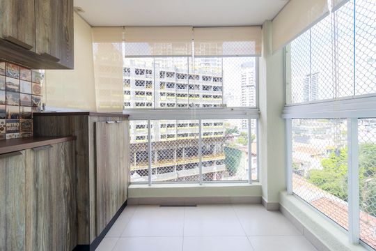Sala - Varanda de apartamento para alugar com 2 quartos, 54m² em Jardim das Acácias, São Paulo