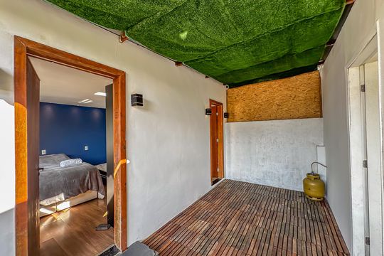 Corredor de casa para alugar com 2 quartos, 90m² em Laranjeiras, Rio de Janeiro