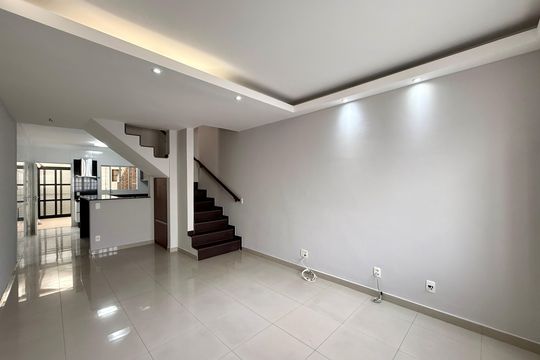 Casa de Condomínio para alugar com 2 quartos, 100m² em Campo Belo, São Paulo