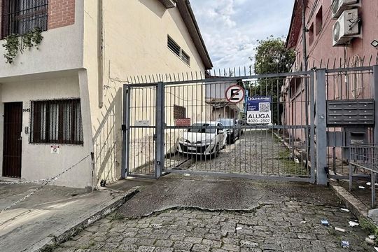 Fachada de casa de condomínio para alugar com 2 quartos, 100m² em Campo Belo, São Paulo