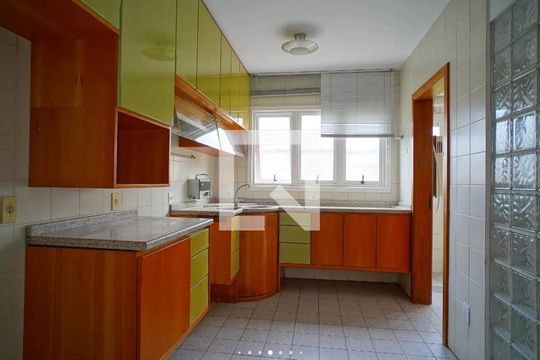 Apartamento à venda com 4 quartos, 165m² em Auxiliadora, Porto Alegre