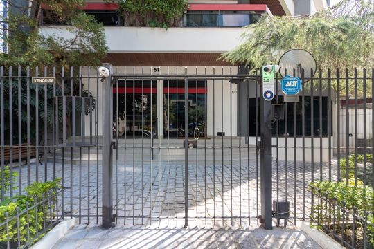 Fachada de apartamento para alugar com 4 quartos, 144m² em Itaim Bibi, São Paulo