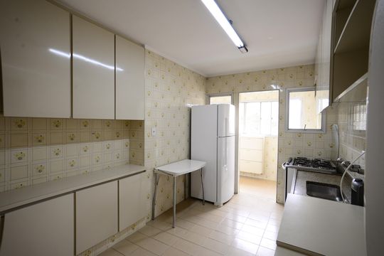 Cozinha de apartamento para alugar com 3 quartos, 100m² em Vila Mariana, São Paulo