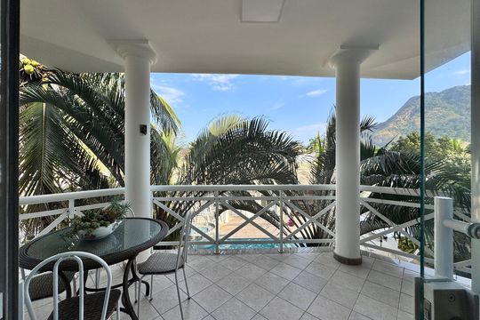 Suíte 1 (Master) - Varanda de casa de condomínio para alugar com 6 quartos, 387m² em Recreio dos Bandeirantes, Rio de Janeiro