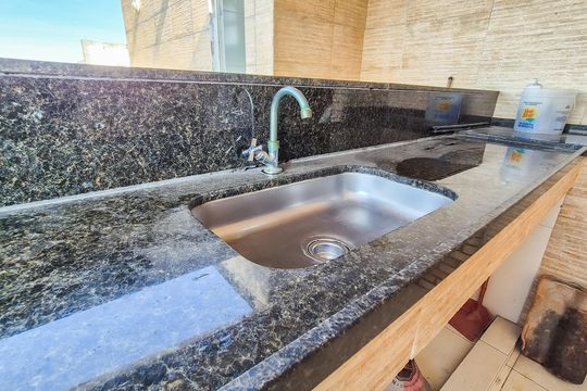 Área gourmet  de casa para alugar com 2 quartos, 180m² em Irajá, Rio de Janeiro