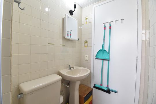 Banheiro da Suíte de apartamento para alugar com 1 quarto, 35m² em Batel, Curitiba