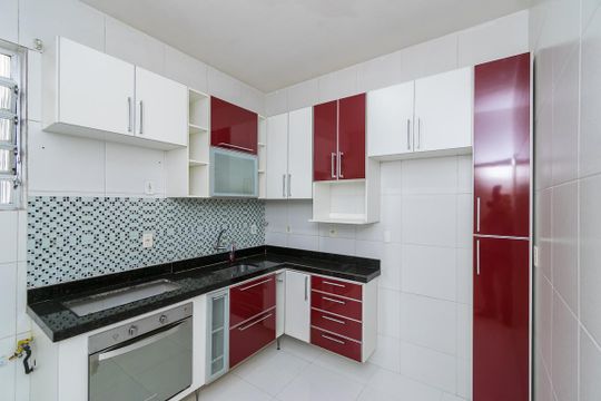 Cozinha de apartamento à venda com 3 quartos, 70m² em Bonsucesso, Rio de Janeiro