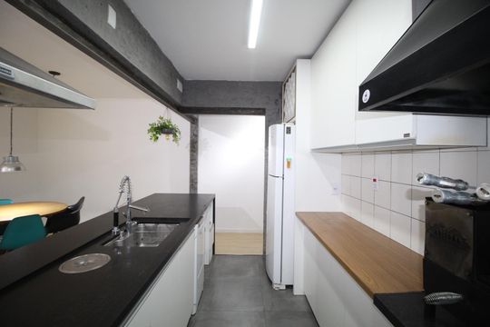 Cozinha de apartamento para alugar com 2 quartos, 80m² em Petrópolis, Porto Alegre