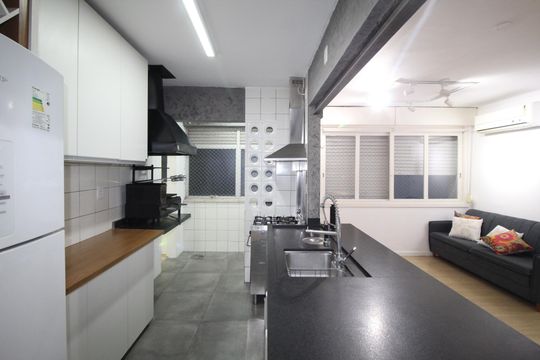 Cozinha de apartamento para alugar com 2 quartos, 80m² em Petrópolis, Porto Alegre