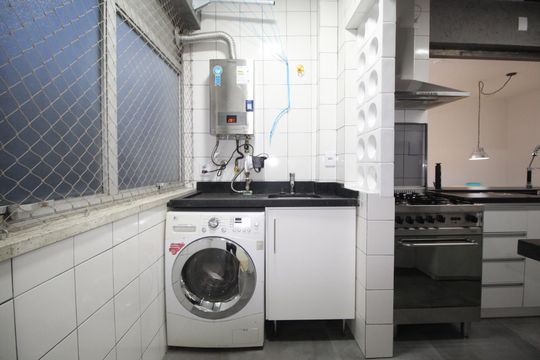 Área de Serviço de apartamento para alugar com 2 quartos, 80m² em Petrópolis, Porto Alegre
